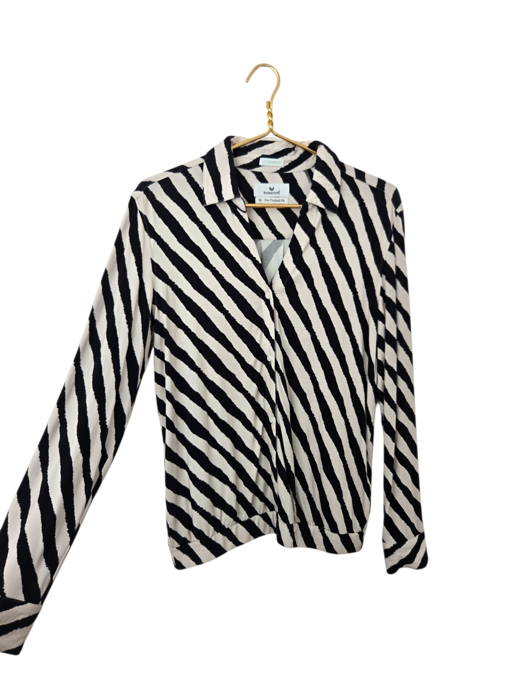 Buttercloth pre-tucked fit long sleeve top Minimalist Office wear Corporate Chic